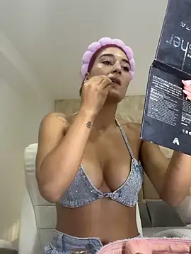 Scarlett 12 online show from 03/27/26, 09:53