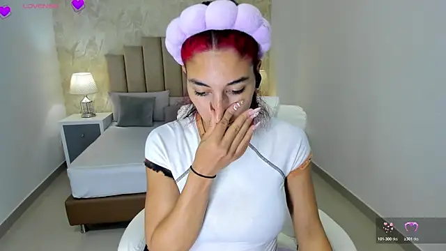 Scarlett 12 online show from 03/30/26, 09:32