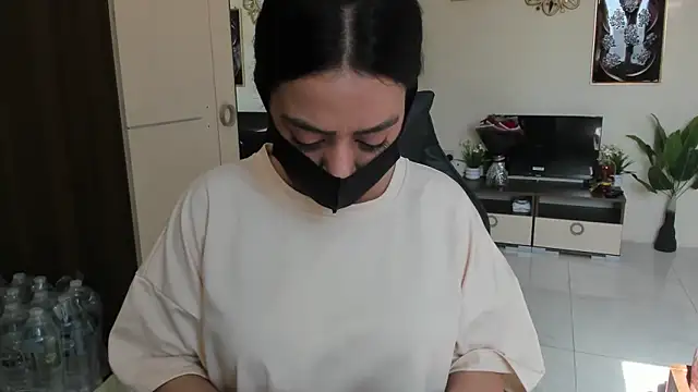 Missbrown24 online show from 10/01/25, 11:05