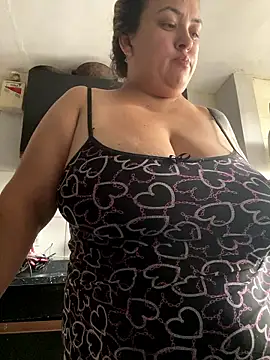 Snapshot of bruna438 chatting on 01/11/26, 10:42 bruna438 online show from 01/11/26, 10:42