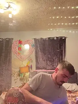 Snapshot of jaycoy22 chatting on 09/20/25, 05:30 jaycoy22 online show from 09/20/25, 05:30