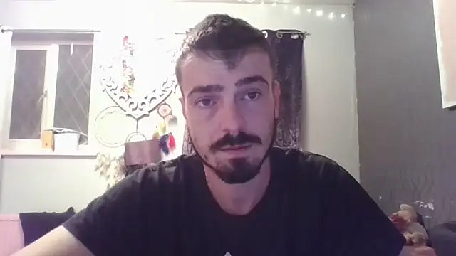 Snapshot of jaycoy22 chatting on 09/28/25, 07:52 jaycoy22 online show from 09/28/25, 07:52