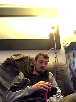 Snapshot of jaycoy22 chatting on 01/07/26, 01:41 jaycoy22 online show from 01/07/26, 01:41