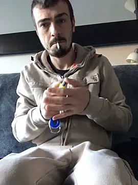 Snapshot of jaycoy22 chatting on 01/10/26, 11:12 jaycoy22 online show from 01/10/26, 11:12