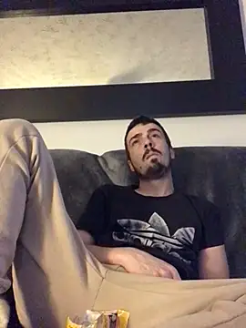 Snapshot of jaycoy22 chatting on 01/10/26, 11:20 jaycoy22 online show from 01/10/26, 11:20