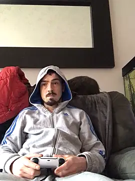 Snapshot of jaycoy22 chatting on 02/10/26, 11:47 jaycoy22 online show from 02/10/26, 11:47