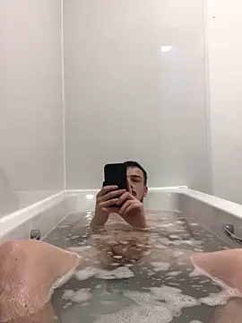 Snapshot of jaycoy22 chatting on 02/18/26, 05:09 jaycoy22 online show from 02/18/26, 05:09