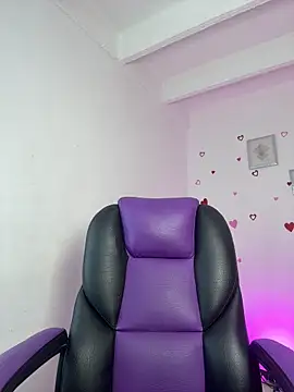 LiaaMoretzz online show from 04/16/26, 12:22