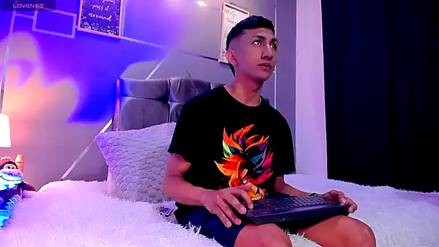 oliver mr  online show from 09/18/25, 02:08