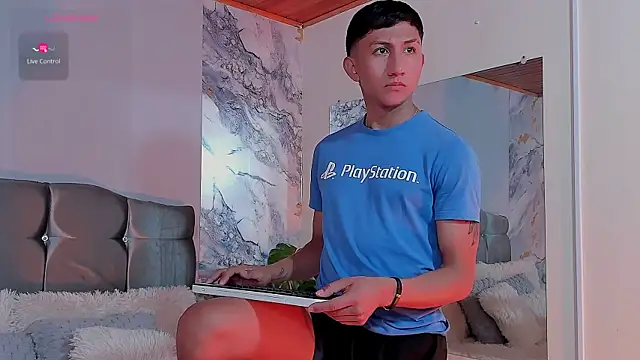 oliver mr  online show from 01/15/26, 08:45