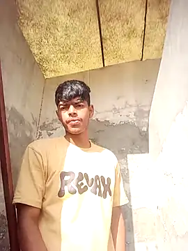 monster 33 online show from 04/18/26, 02:48