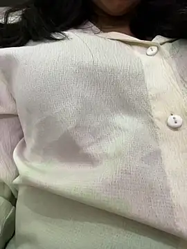 Snapshot of seemujaan chatting on 10/28/25, 02:15 seemujaan online show from 10/28/25, 02:15