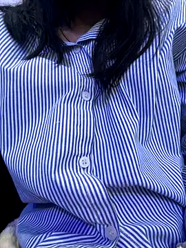 Snapshot of seemujaan chatting on 10/28/25, 02:20 seemujaan online show from 10/28/25, 02:20