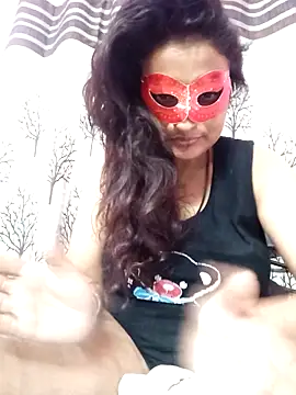 Snapshot of Gullapi chatting on 11/05/25, 05:35 Gullapi online show from 11/05/25, 05:35