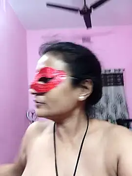 Snapshot of Gullapi chatting on 11/15/25, 04:36 Gullapi online show from 11/15/25, 04:36