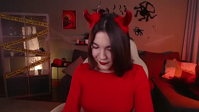 Halle Berrry online show from 10/30/25, 02:07