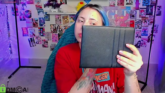 Penny Stanley online show from 11/20/25, 02:34