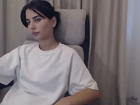 Snapshot of Hot_Bruny chatting on 10/10/25, 10:03 Hot Bruny online show from 10/10/25, 10:03