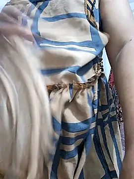 BeautyGirl sara online show from 10/24/25, 03:41