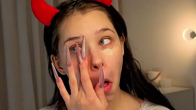 slyshypie online show from 11/28/25, 01:25