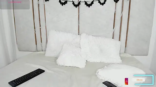 Lilith dry online show from 10/30/25, 01:56