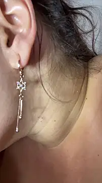 Snapshot of sarahreyess_11 chatting on 11/08/25, 07:56 sarahreyess 11 online show from 11/08/25, 07:56