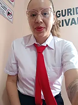 Hannah-colx online show from 12/16/25, 04:56