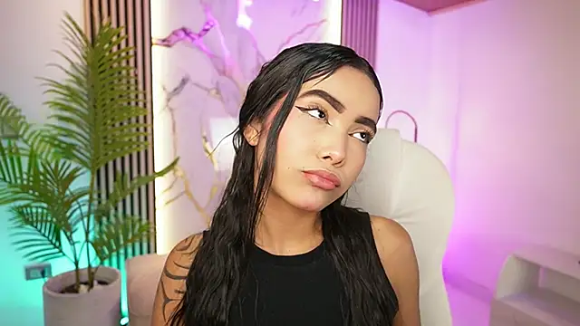 GiaNovak online show from 11/19/25, 11:43