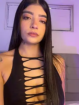 Sarahlopezz online show from 06/23/26, 03:37