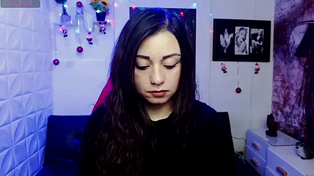 Eva Roussell online show from 12/05/25, 02:36