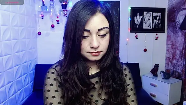 Eva Roussell online show from 12/15/25, 02:32