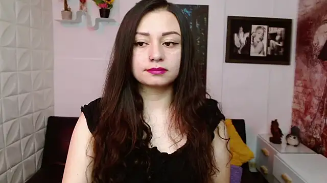 Eva Roussell online show from 04/16/26, 02:07