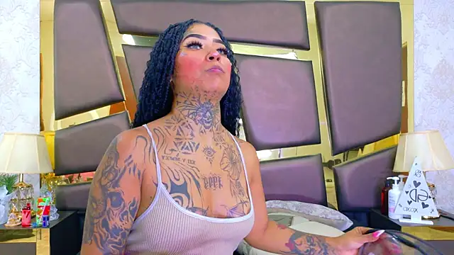 EmilieLake online show from 04/21/26, 07:28