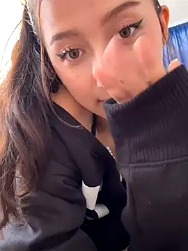 GiselleFever online show from 12/21/25, 05:09