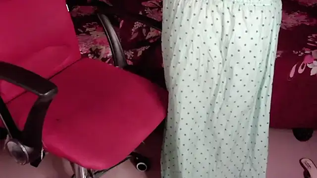 Snapshot of Sexy_Ara__Baby chatting on 10/09/25, 06:06 Sexy Ara Baby online show from 10/09/25, 06:06