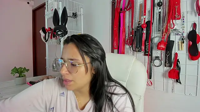  adahara queen online show from 11/22/25, 04:00