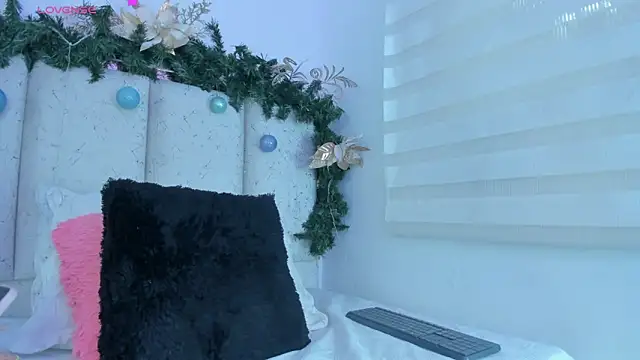 violeta olsen online show from 12/18/25, 07:09