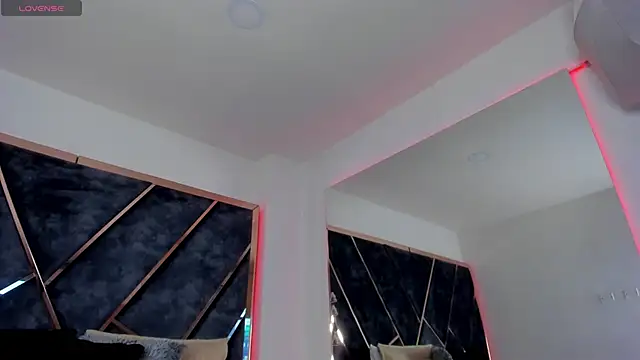 SusanaHenao online show from 09/16/25, 05:03