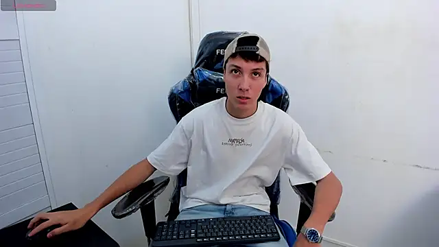 LittleDanny  online show from 02/09/26, 06:23