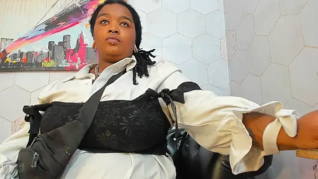 Anaa Fuentess online show from 04/13/26, 11:48