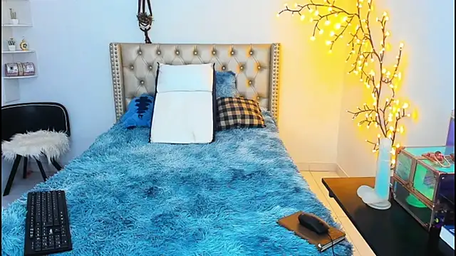 LenaStylesOA online show from 09/22/25, 02:02