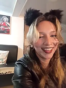 Licethf00x online show from 10/31/25, 02:12