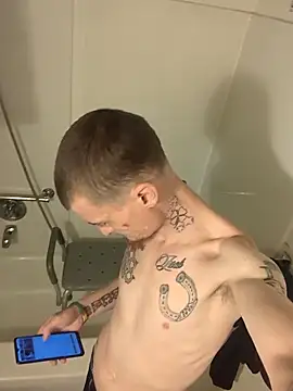 jizzyglizzy92 online show from 03/30/26, 01:01