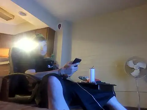 jizzyglizzy92 online show from 04/24/26, 07:00