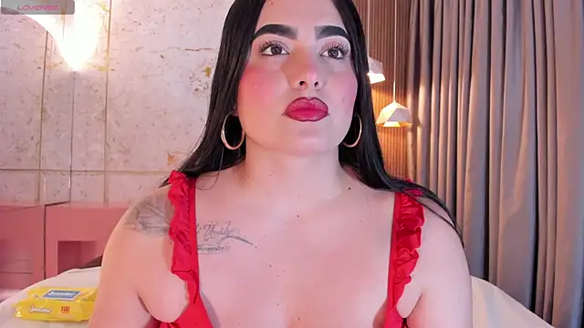 sofiiacarson online show from 07/18/26, 07:28