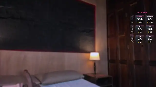 ScarlettSinclaiir online show from 03/18/26, 04:32