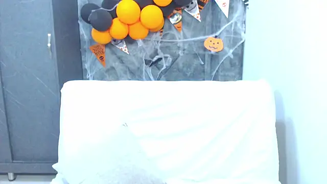 Snapshot of Andy_22cm chatting on 11/01/25, 03:47 Andy 22cm online show from 11/01/25, 03:47