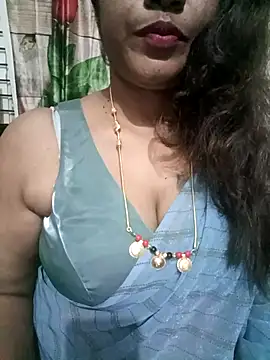 Snapshot of Spoorthi6_Kannada_Telugu chatting on 10/04/25, 04:16 Spoorthi6 Kannada Telugu online show from 10/04/25, 04:16