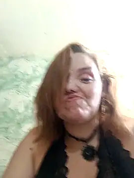 Snapshot of MayaLuna1 chatting on 09/14/25, 01:32 MayaLuna1 online show from 09/14/25, 01:32