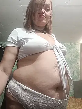 Snapshot of MayaLuna1 chatting on 09/30/25, 01:16 MayaLuna1 online show from 09/30/25, 01:16